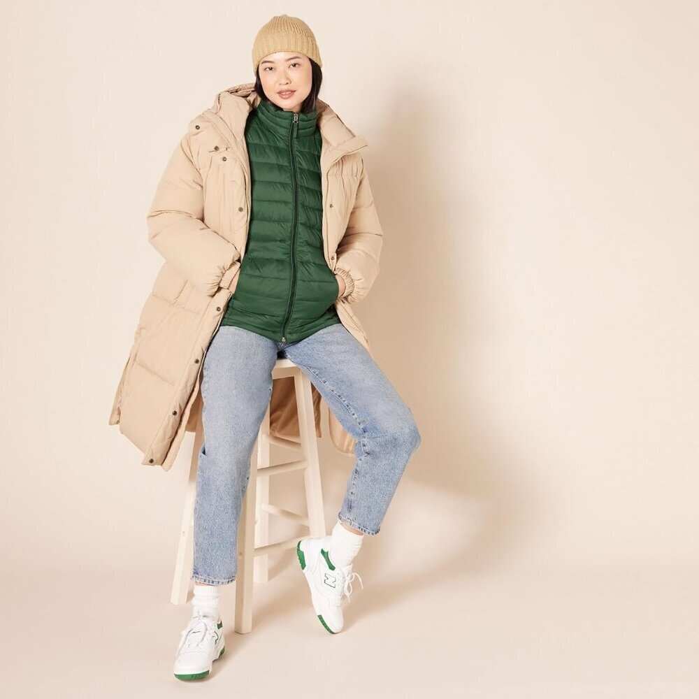 Womens Lightweight Long-Sleeved Water-Resistant Packable Puffer Jacket - Picture 5 of 8